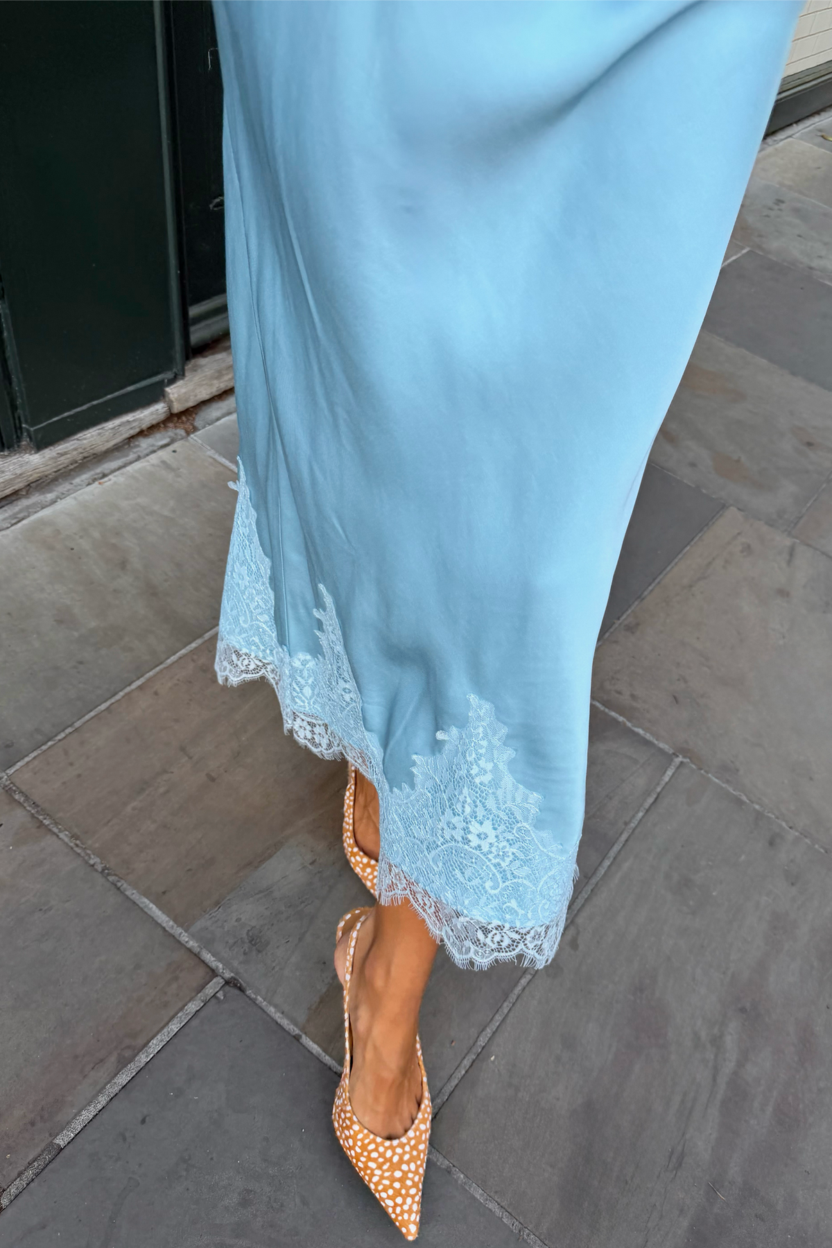 Model is 5ft5” and is UK size 8, wearing UK size 10