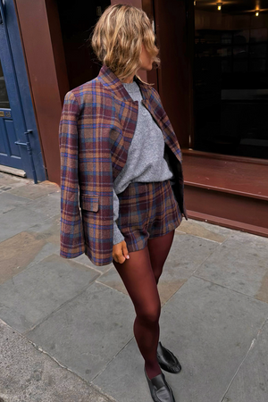Model is 5ft5” and is UK size 8, wearing UK size 10