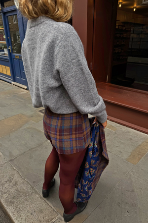 Model is 5ft5” and is UK size 8, wearing UK size 10