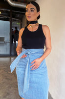 Thumbnail for caption_Model wears Denim Jaspre Skirt in UK size 18 / US 14 