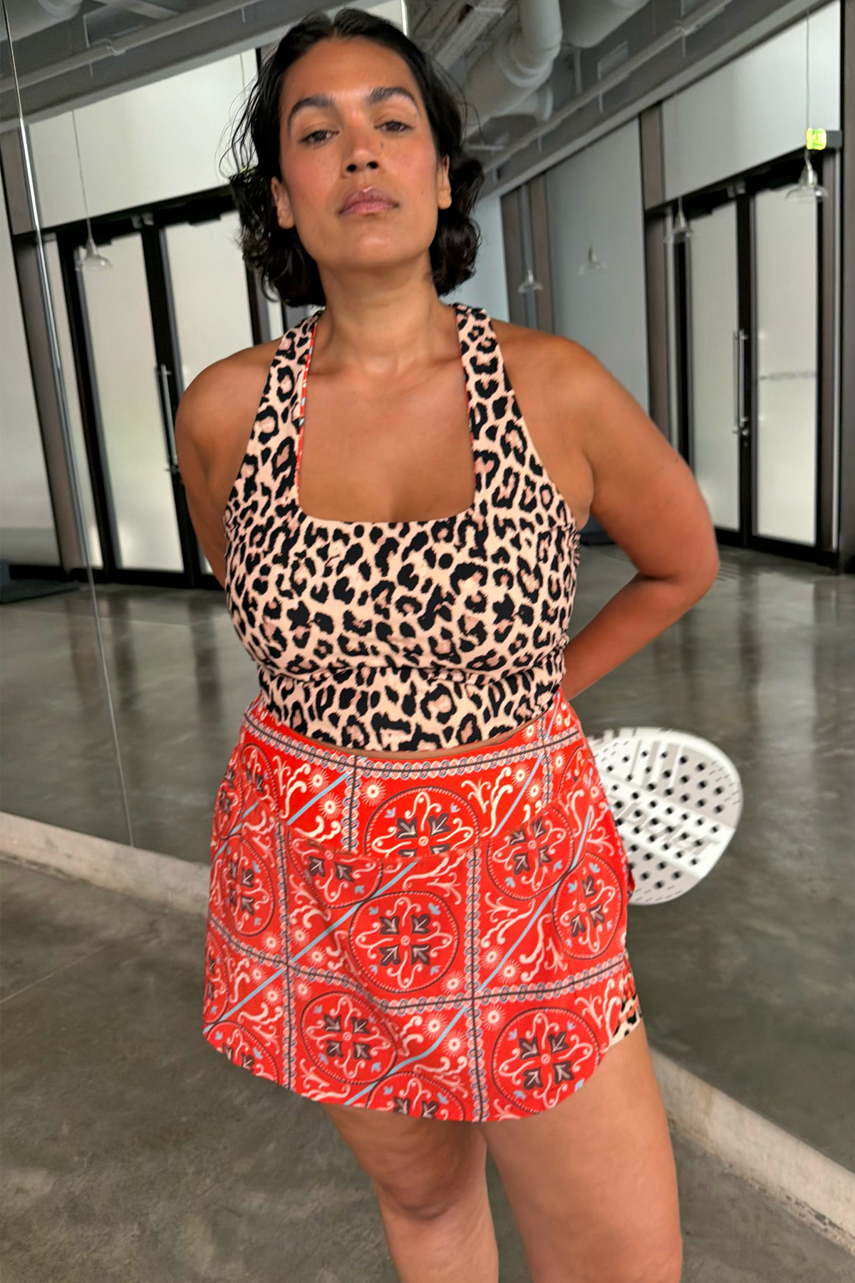 Model is 5ft9” and is UK size 16, wearing UK size 18