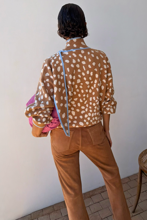 Model is 5ft7” and wears size M