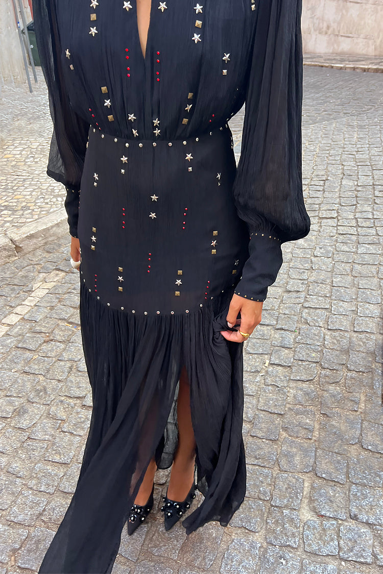 caption_Model wears Black Studded Azelea Dress in UK 8 / US 4