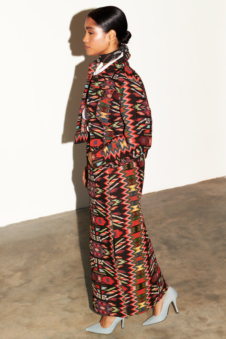 Model wearing Abstract Print Skirt