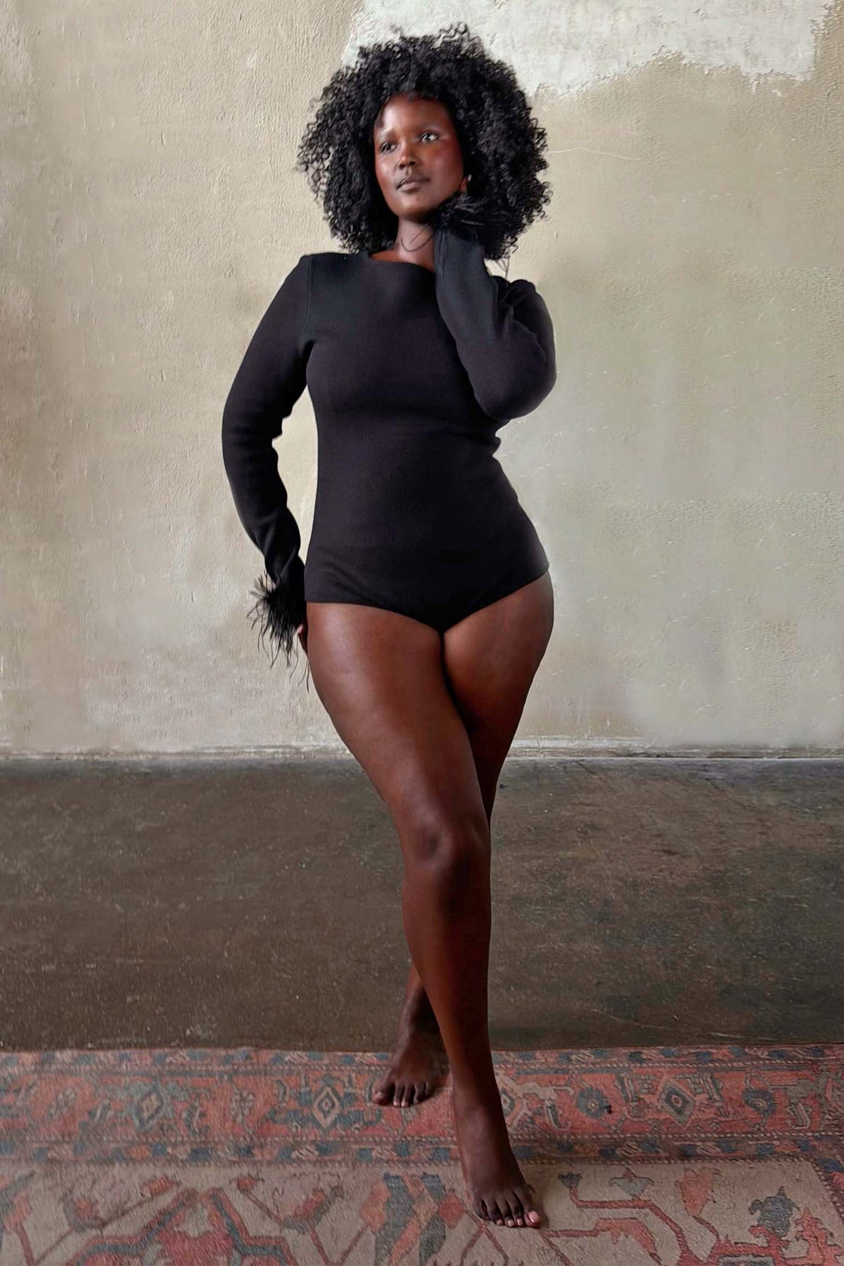 Model is 5ft7” and wears size XL