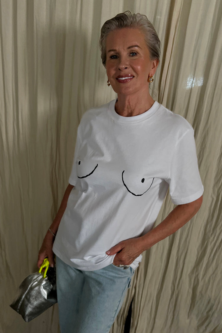 Model wearing Boob T-shirt