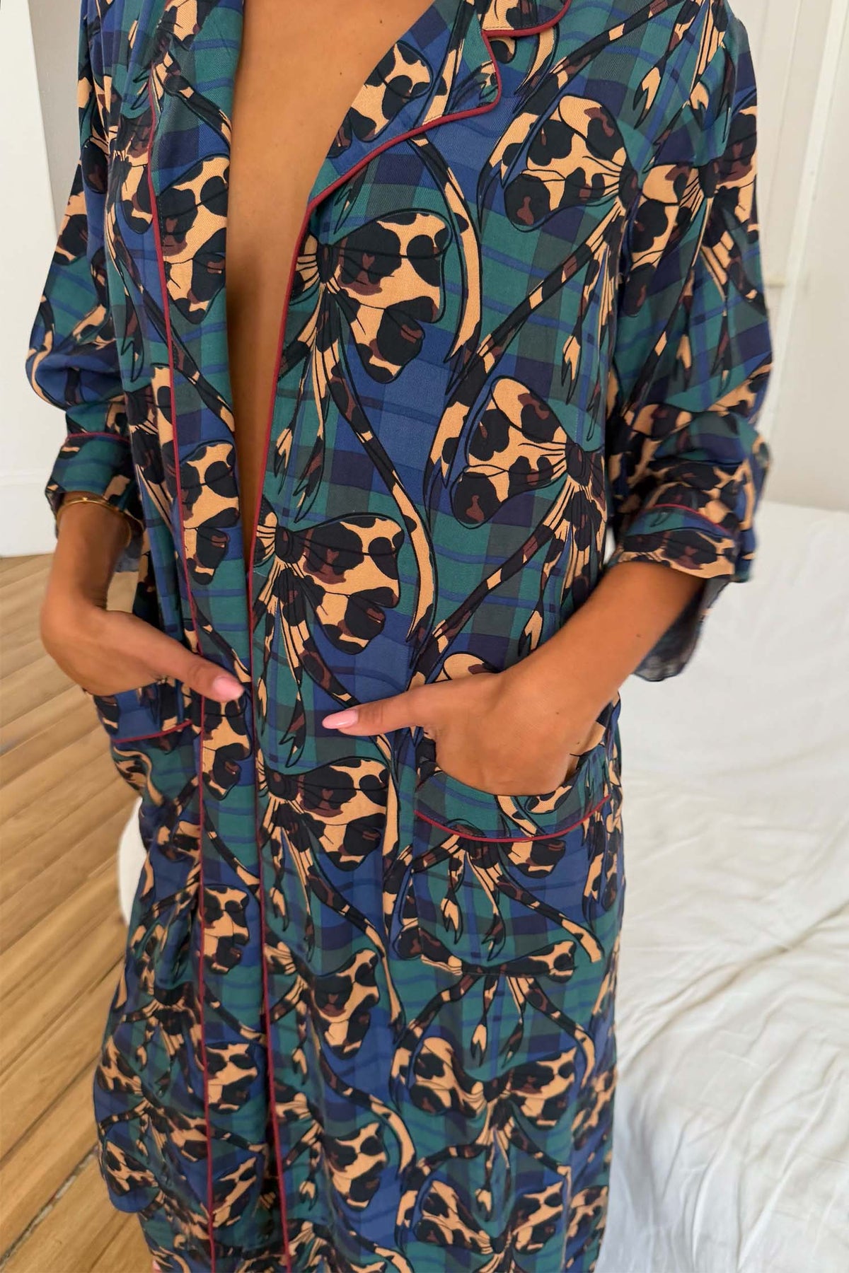 Model is 5ft4” and wears UK size 8/ US 4