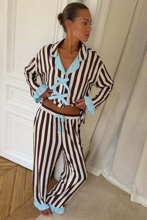 Model is 5ft4” and wears UK size 8/ US 4