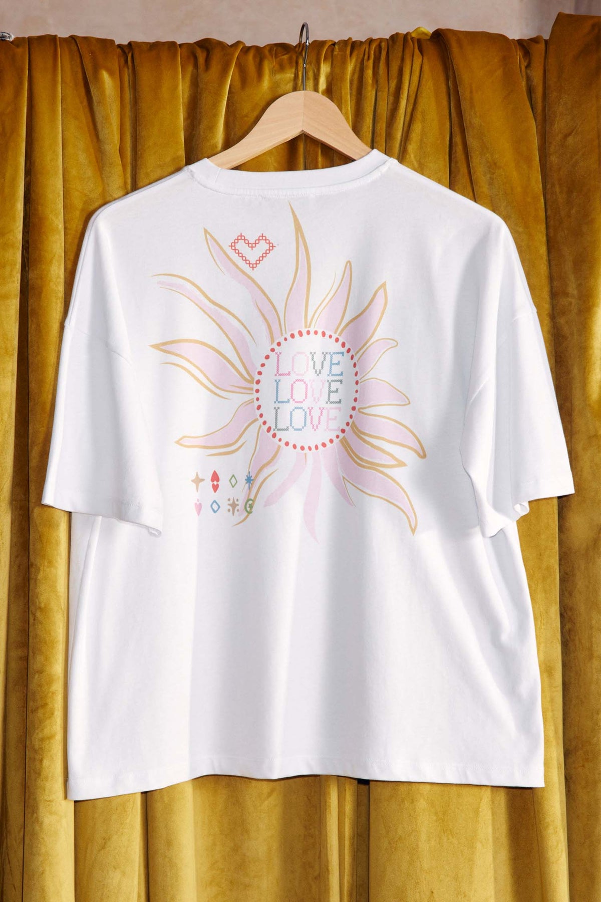 Choose Love T-Shirt 2026