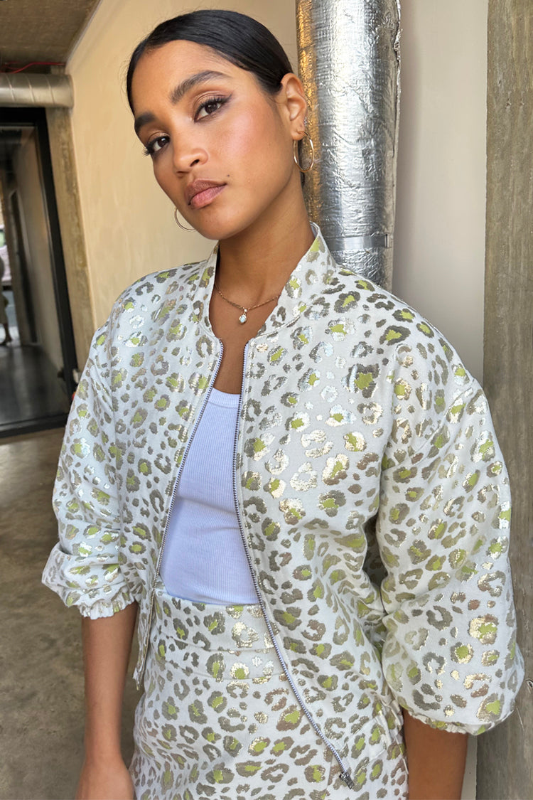 caption_Model wears Cream and Lime Animal Jacquard Bomber in S