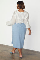 Thumbnail for caption_Model wears Denim Jaspre Skirt in UK size 18 / US 14 