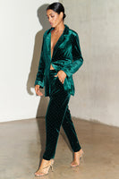 Thumbnail for caption_Model wears Emerald Velvet Quinn Blazer in UK 8 / US 4