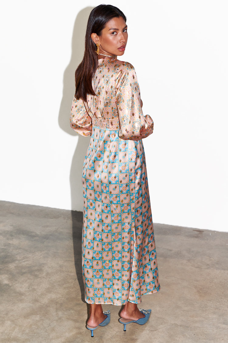 caption_Model wears Pastel Geo Clash Louella Dress in UK size 10/ US 6