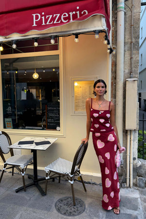 Model is 5ft7” and wears size M