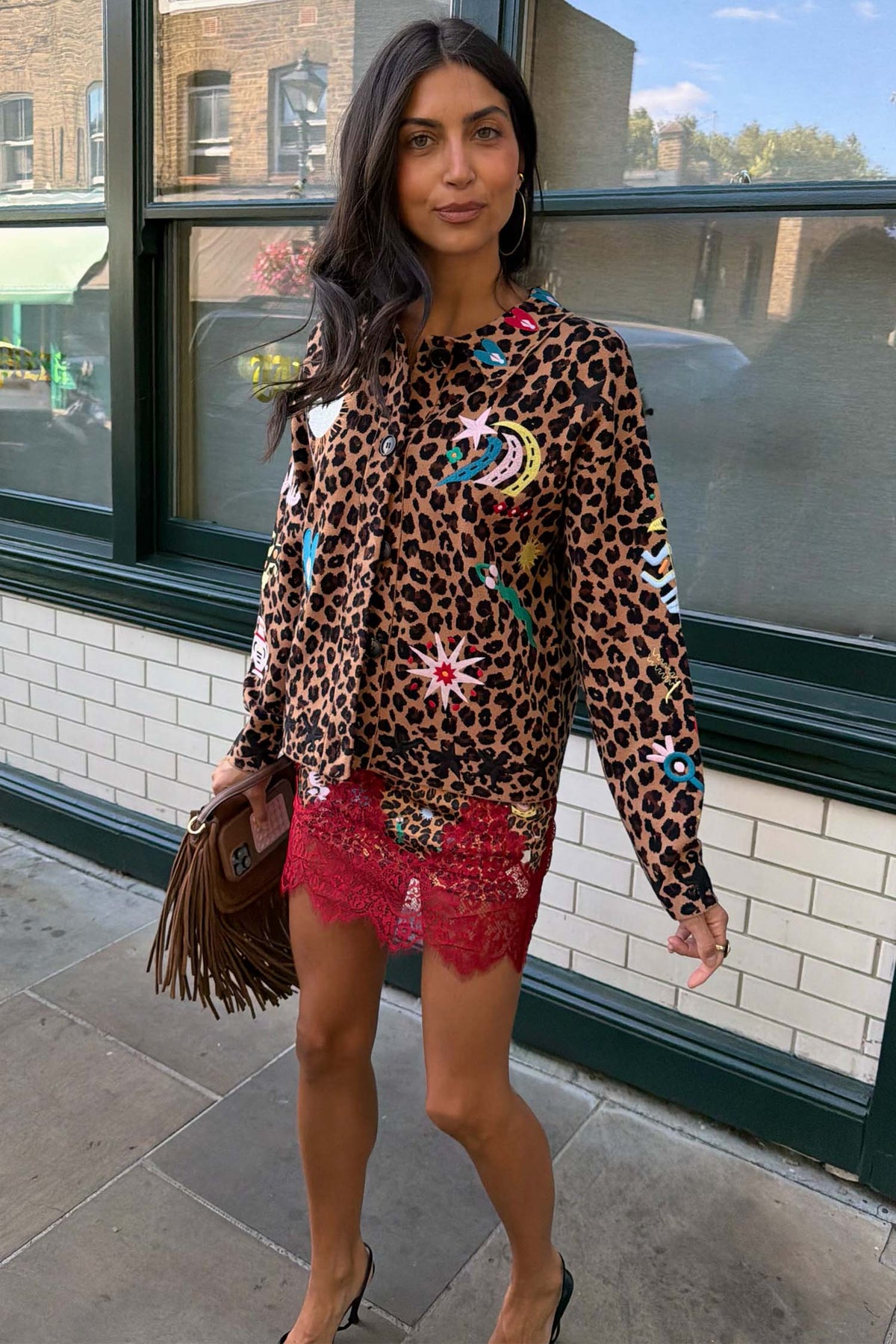 Model is 5ft7” and wears size M