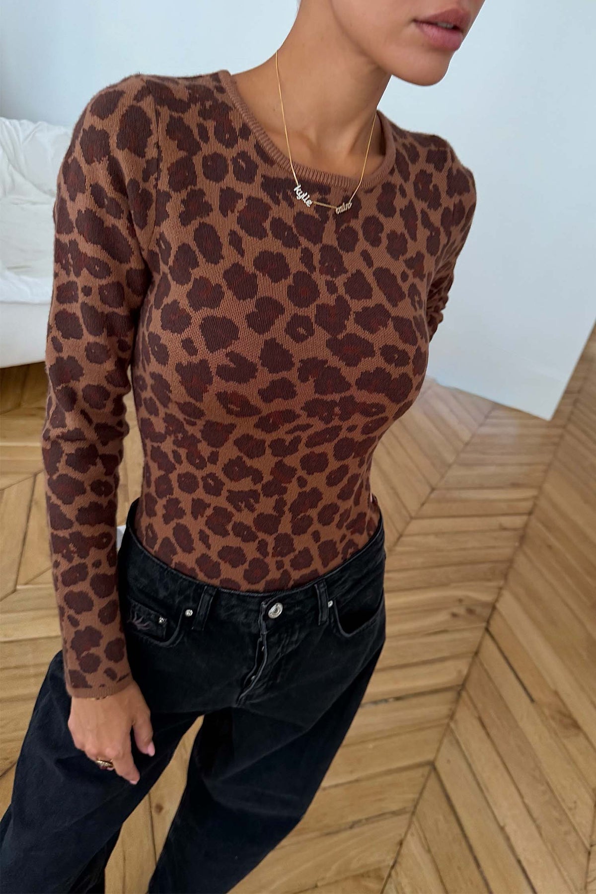 Model is 5ft4” and wears UK size 8/ US 4