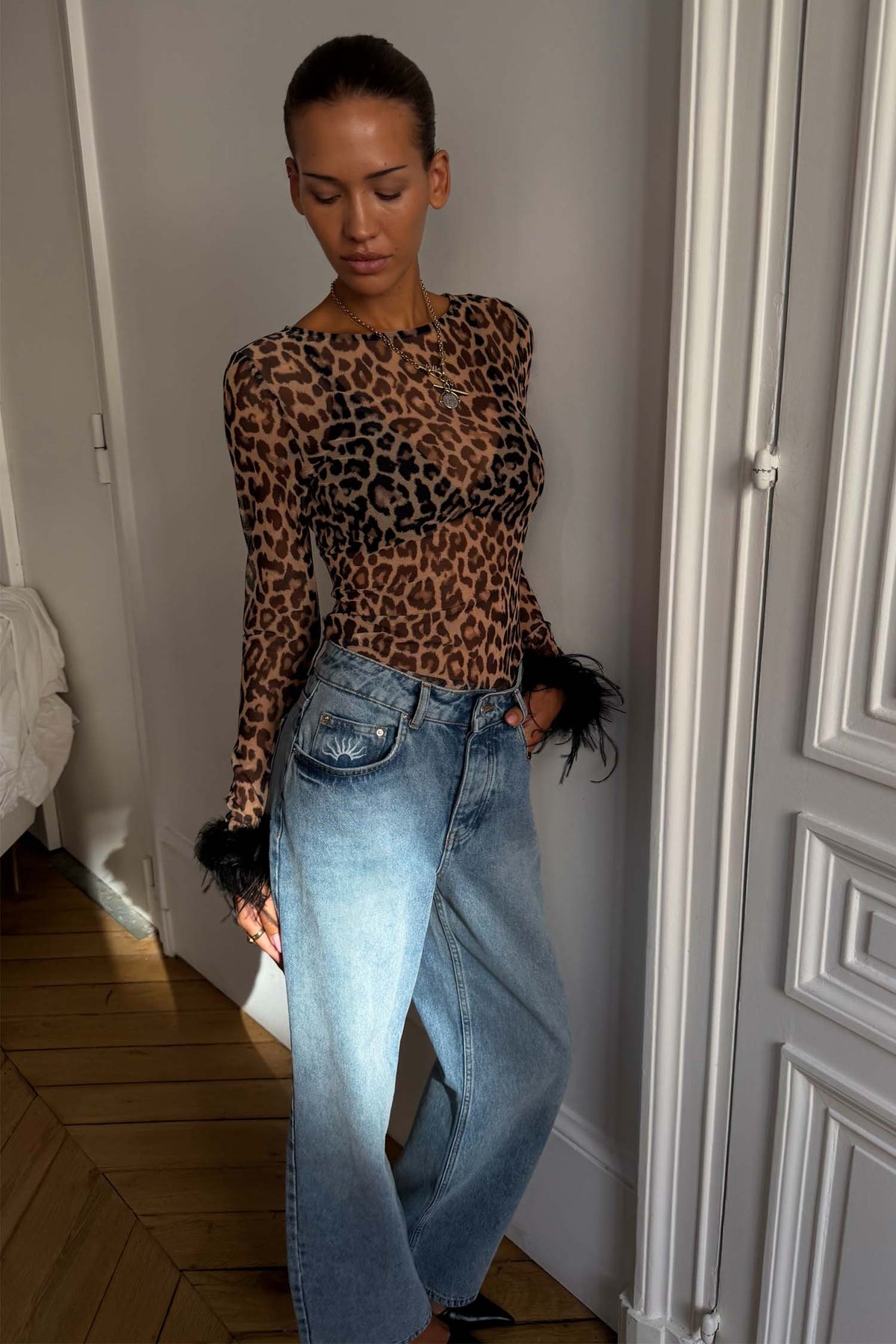 Model is 5ft4” and wears UK size 6/ US 2
