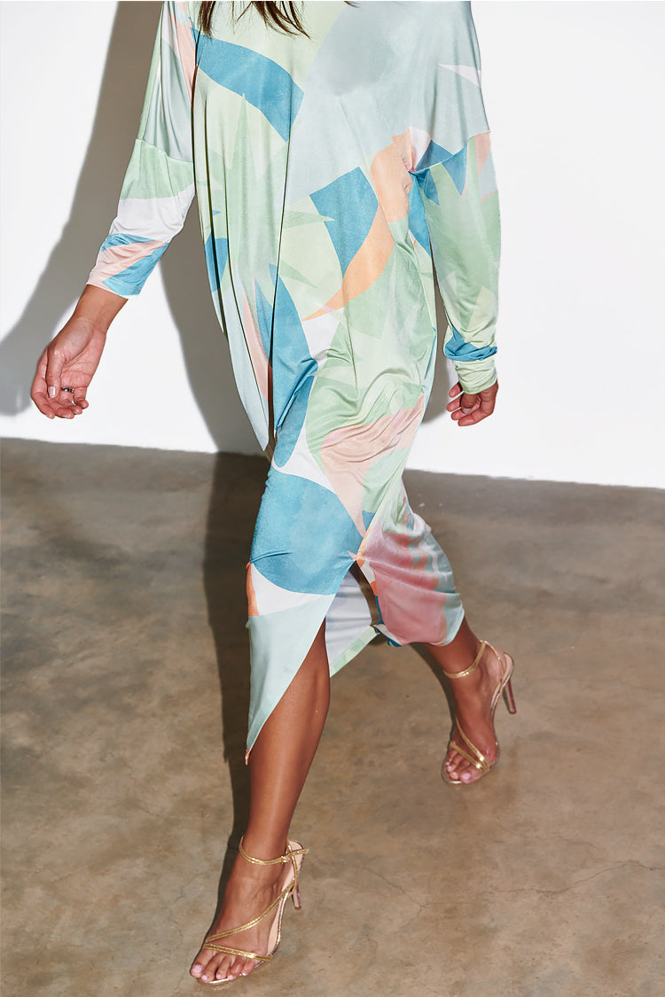 caption_Model wears Sage Lyra Jem Dress in UK size 10/ US 6