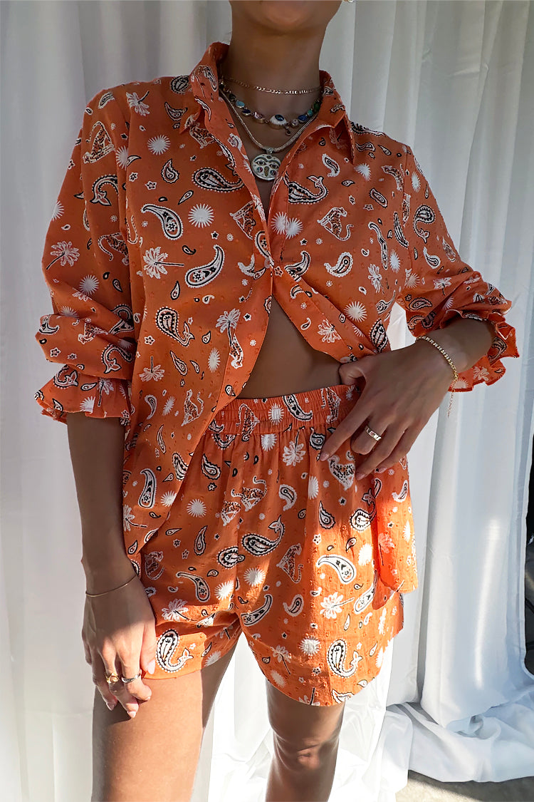 caption_Model wears Orange Leopard Elissa Short in UK size 10/ US 6