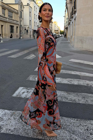 caption_Model is 5ft7” and wears UK size 10/ US 6 