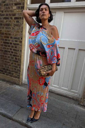 caption_Model is 5ft7” and wears size M
