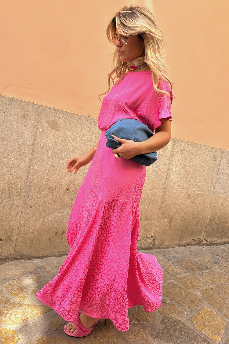 caption_Model wears Pink Jacquard Erin Dress  in UK size 10/ US 6