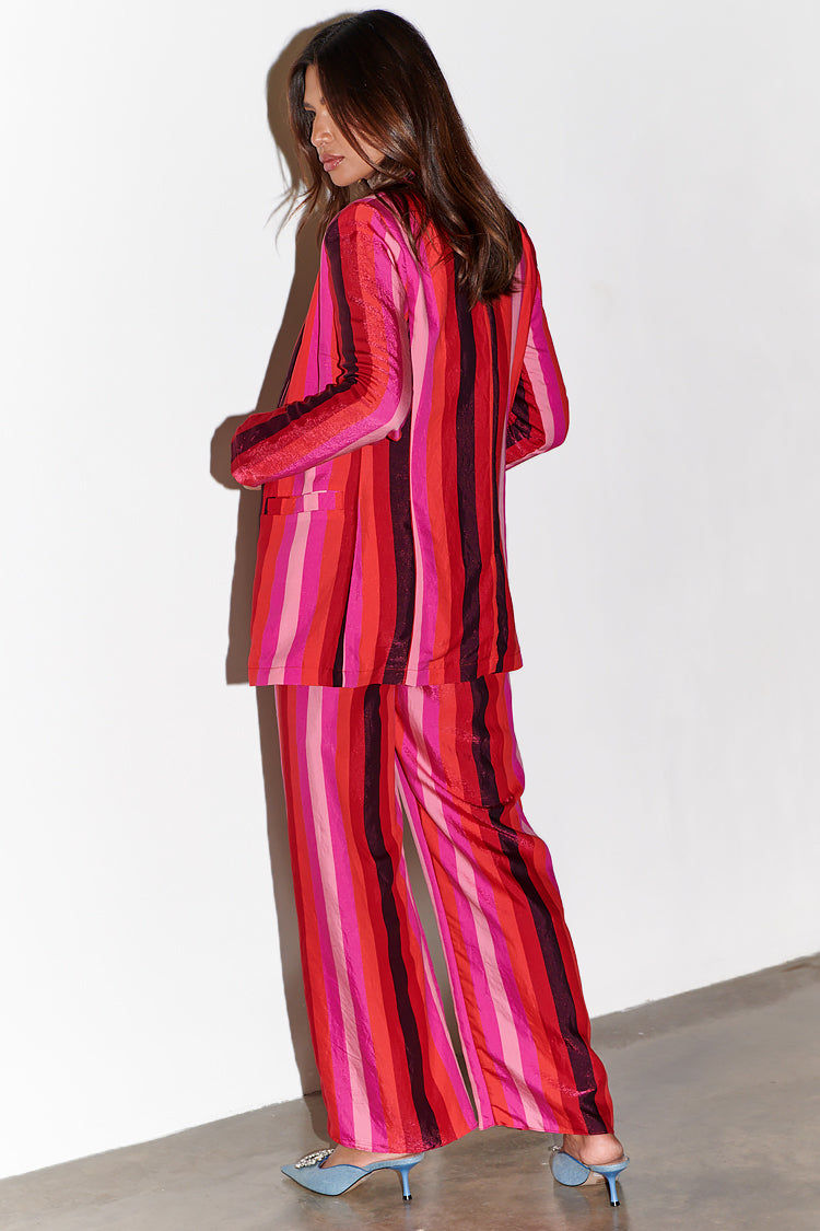 caption_Model wears Pink Stripe Monaco Blazer  in UK size 8/ US 4
