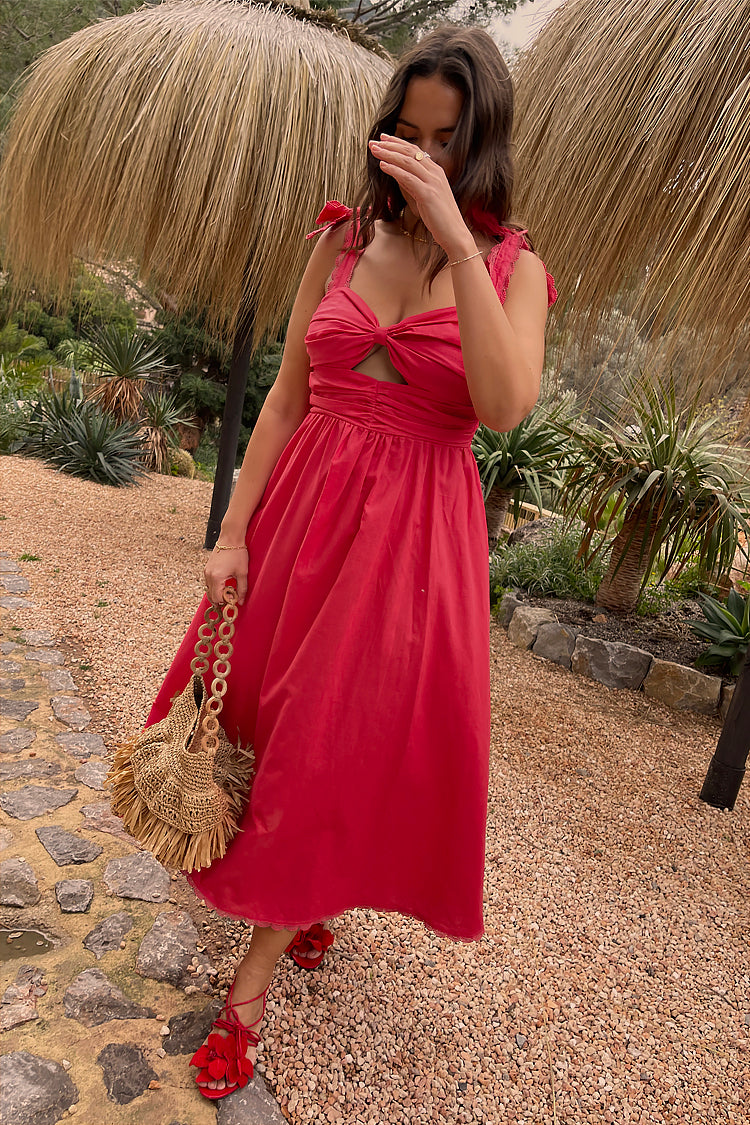 caption_Model wears Red Elspeth Dress in UK size 16/ US 12