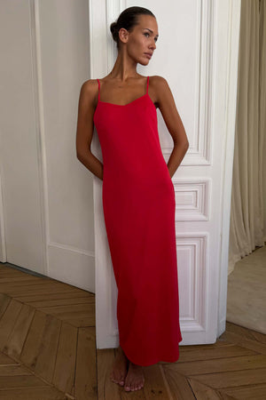 Model is 5ft4” and wears UK size 8/ US 4