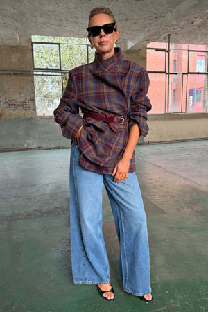 caption_Model is 5ft5” and wears UK size 6/ US 2
