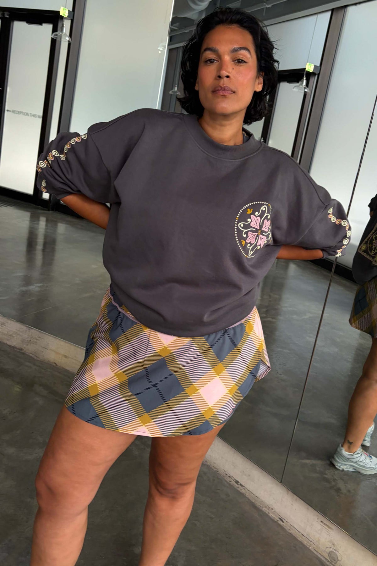 Model is 5ft9” and wears UK size 18/ US 14