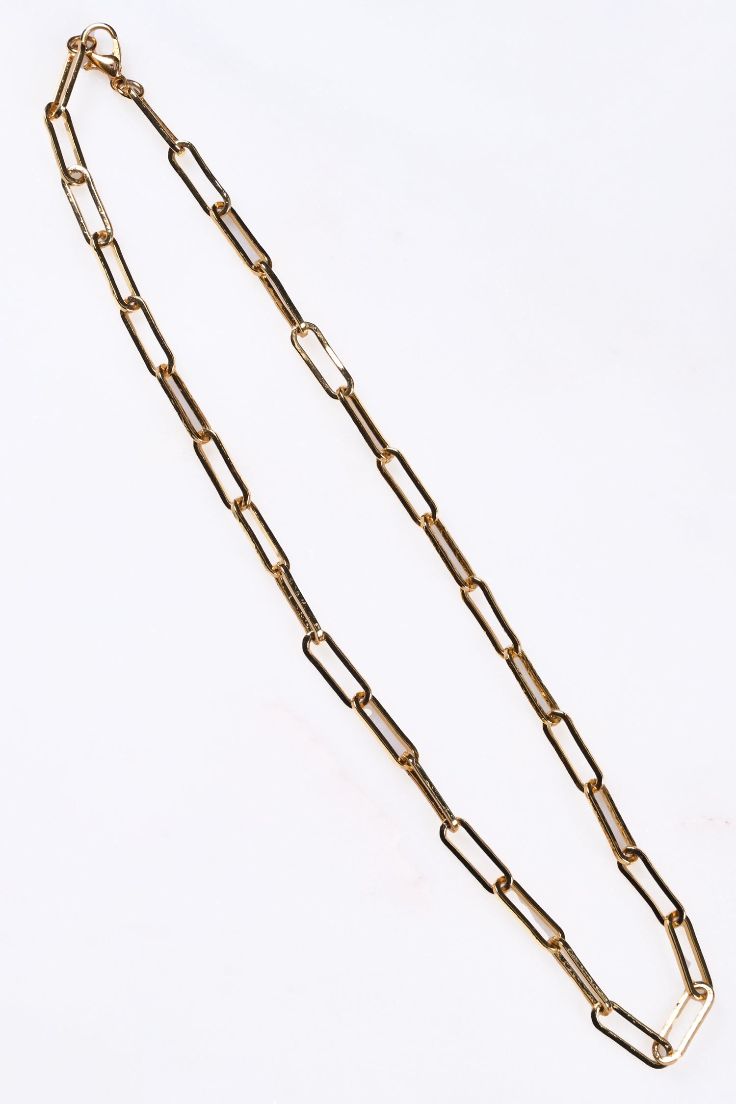Clasping Link Necklace